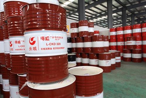 變壓器油選購指南 福州長城與粵美潤滑油的性能與應用